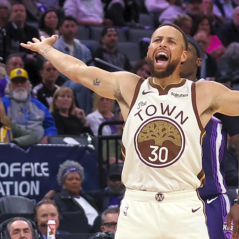 Stephen Curry hopes to lead a surprise Warriors playoff run now that he's healthy after knee injury