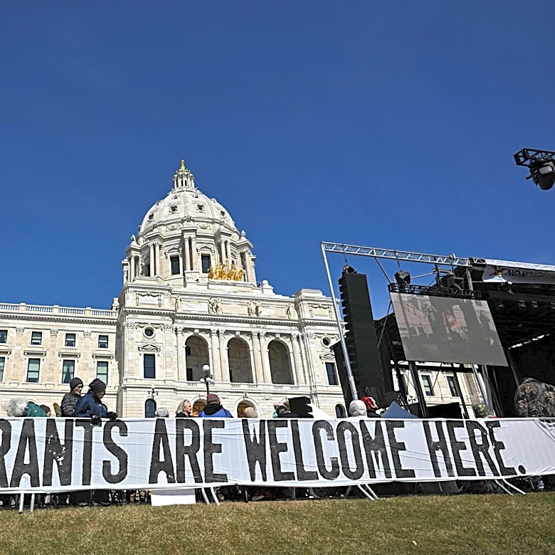 Minnesota investigates the arrest by ICE of a Hmong American man as a possible kidnapping