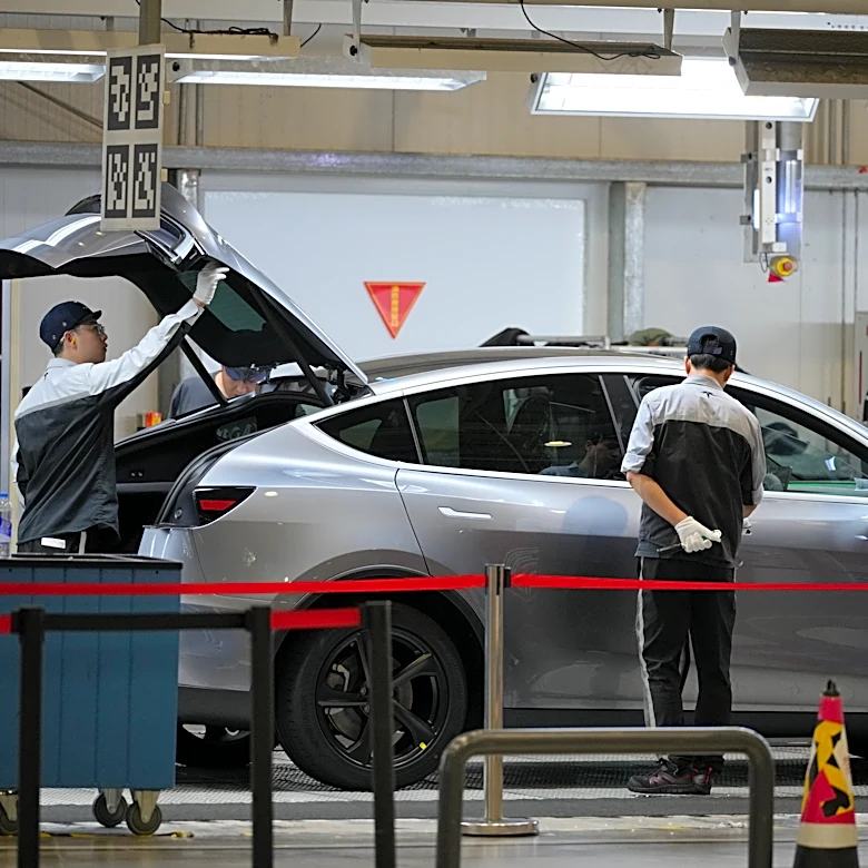 Tesla leader believes Shanghai factory operations will play a role in robot mass production