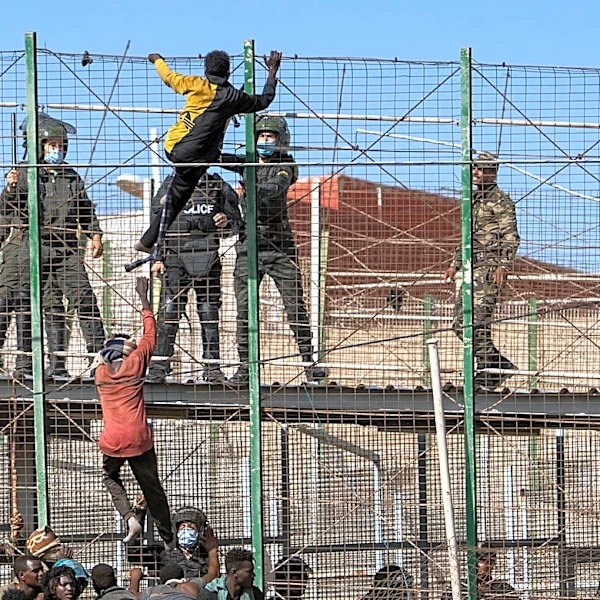 Spain finalizes amnesty measure for up to hundreds of thousands of immigrants