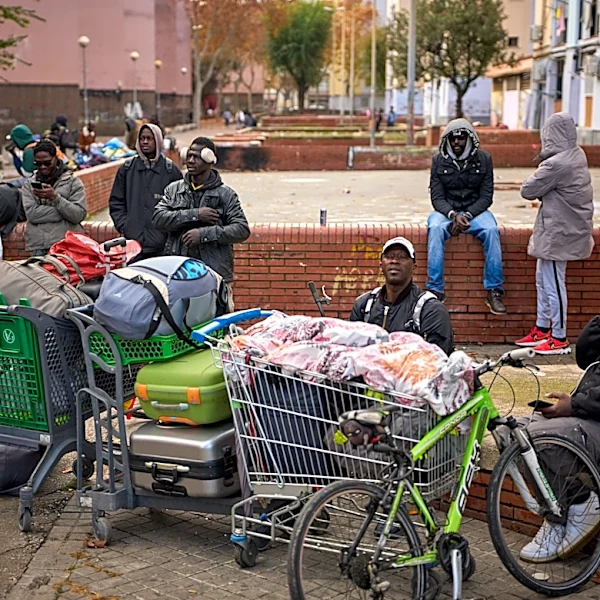 Spain finalizes amnesty measure for potentially hundreds of thousands of immigrants