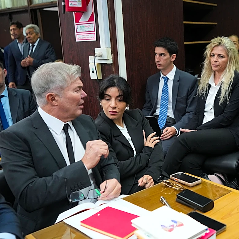 New trial over Diego Maradona's death resumes in Argentina against 7 health care professionals