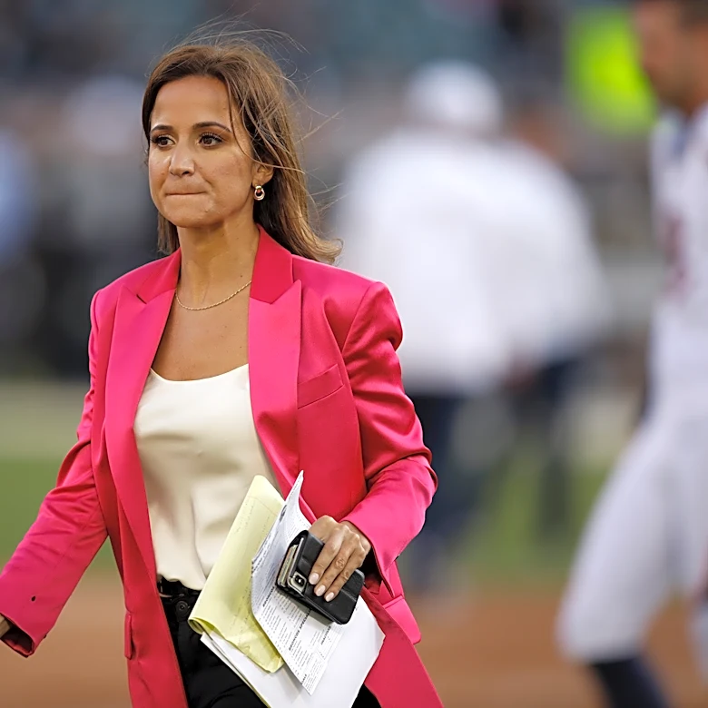 NFL reporter Dianna Russini resigns from The Athletic after photos published of her with Mike Vrabel