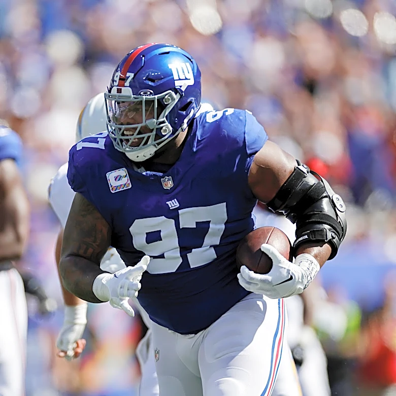 Giants having productive talks with Dexter Lawrence since his trade request, GM Joe Schoen says