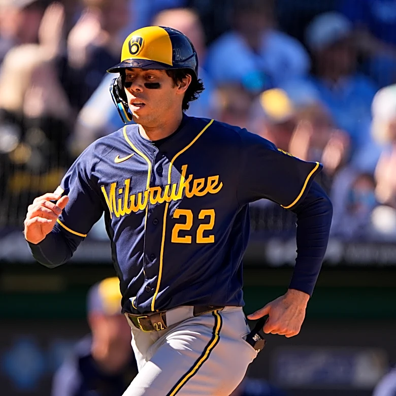 Brewers' Christian Yelich likely to miss at least a month with adductor strain