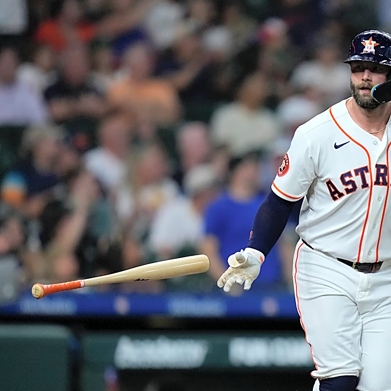 Astros snap 8-game losing streak, beat Rockies 7-6 behind big night from Christian Walker