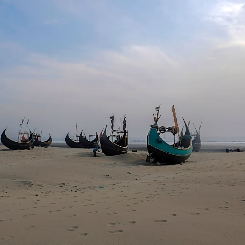 At least 250 people missing, including Rohingya and Bangladeshis, after boat sinks in Andaman Sea