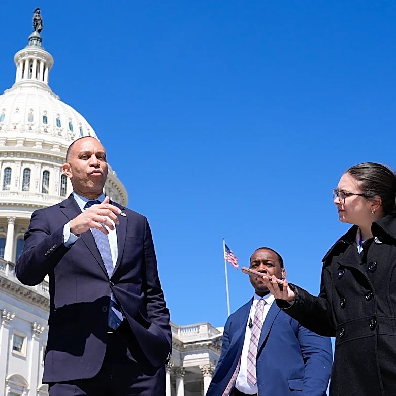 House Democrats will try anti-corruption message to gain traction against Trump