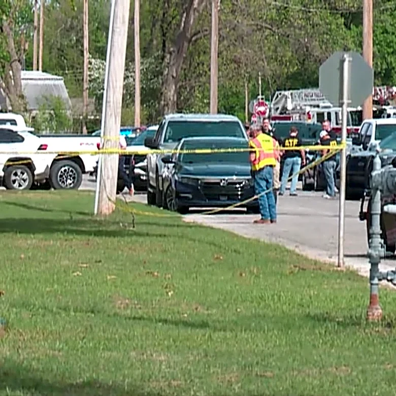 Dramatic video shows Oklahoma high school principal tackle, disarm gunman as students flee