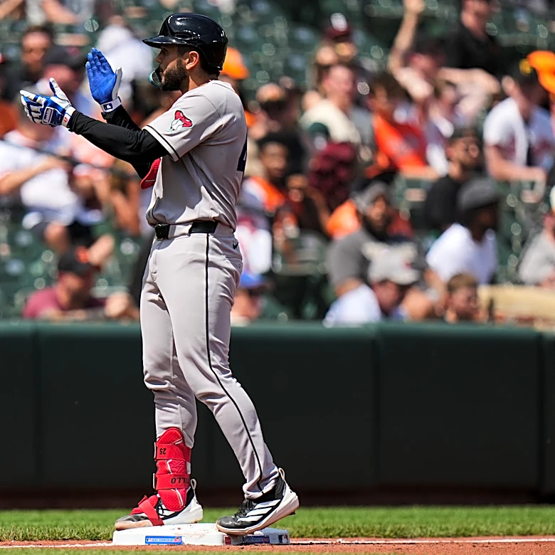 Adrian Del Castillo homers in the 10th inning to lead Diamondbacks to 8-5 win over Orioles