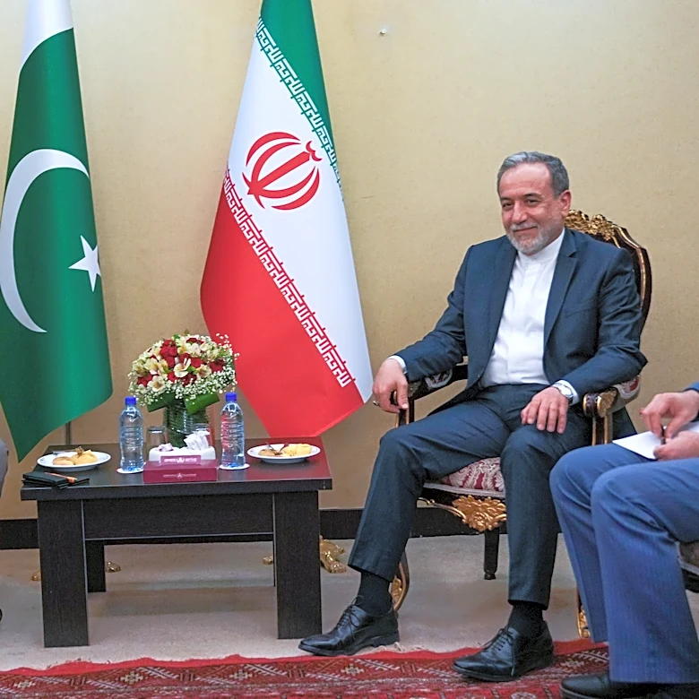 Pakistani delegation meets in Tehran hoping for more US-Iran talks before ceasefire ends