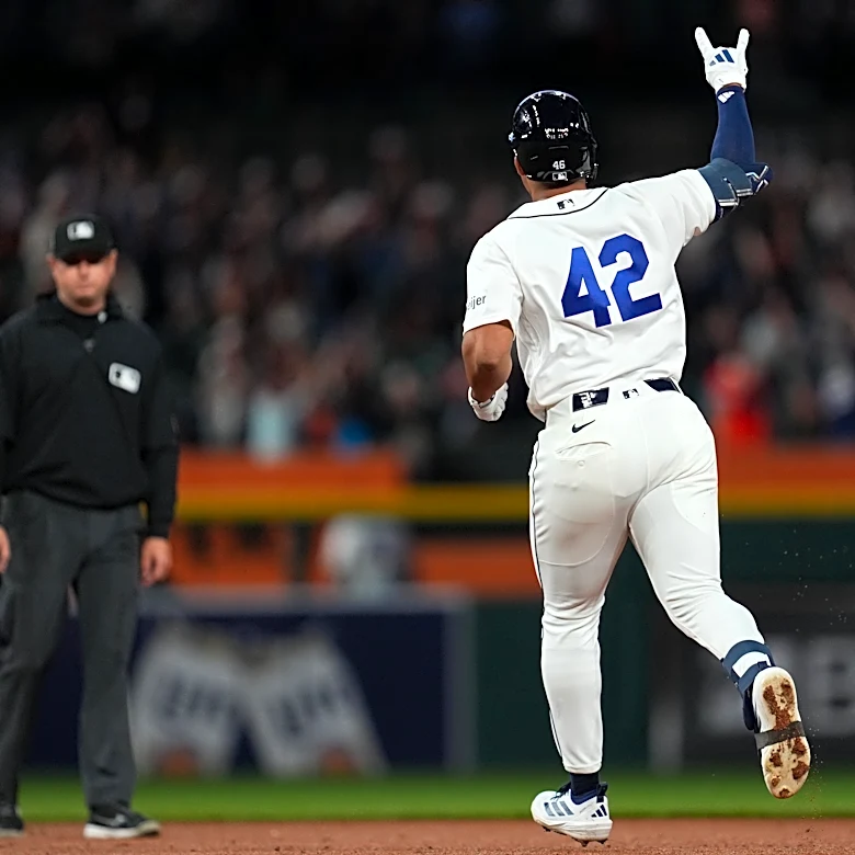 Wenceel Pérez hits an 8th-inning homer as Tigers beat Royals 2-1 for 5th straight win