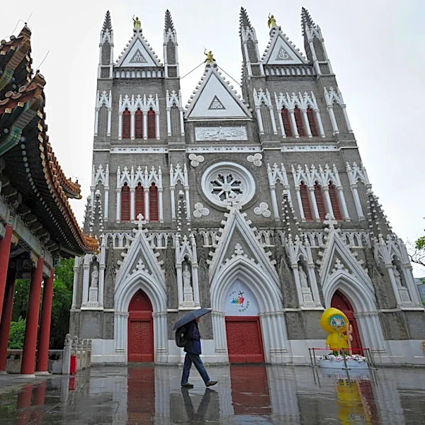 China raises pressure on underground Catholics to join official church, Human Rights Watch finds