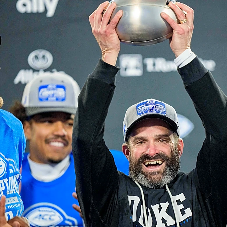 Duke announces contract extension with football coach Manny Diaz through 2031 season