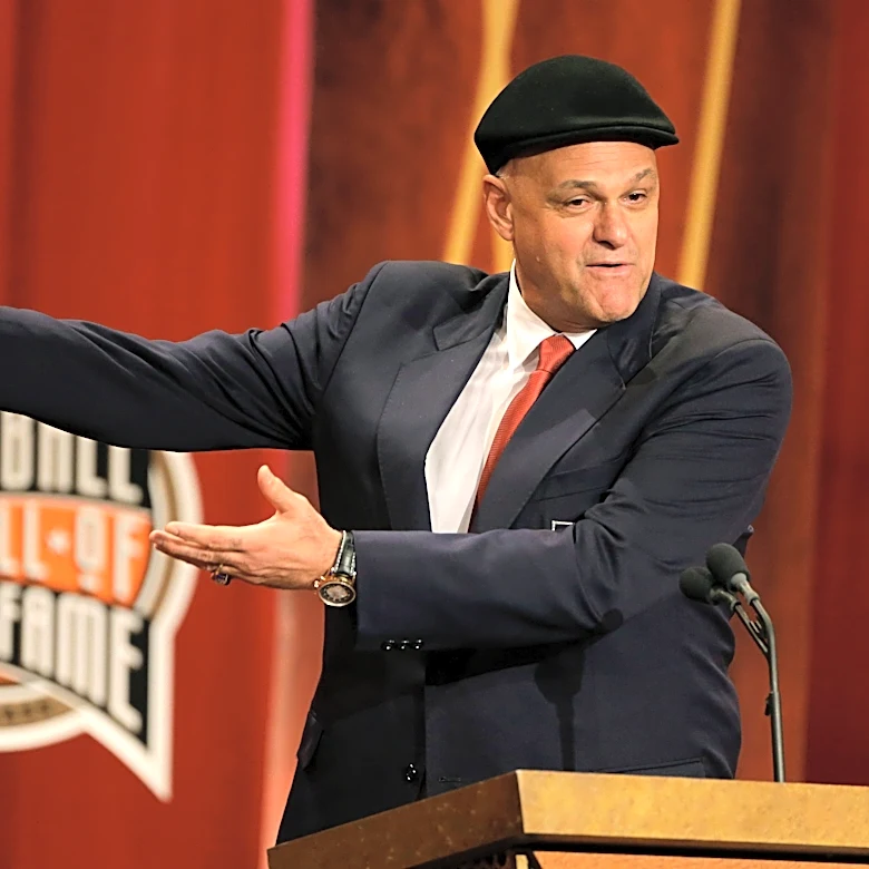 Oscar Schmidt, the Basketball Hall of Famer from Brazil, dies at 68