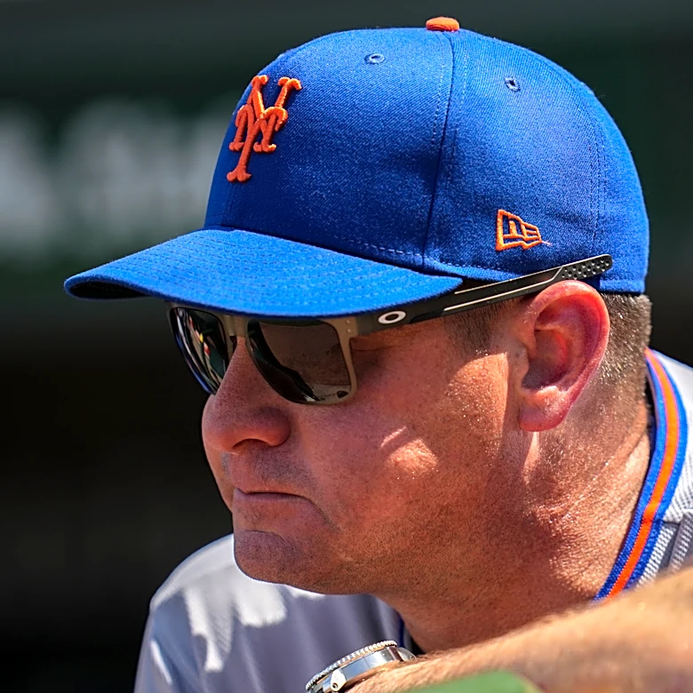 Mets president David Stearns defends Carlos Mendoza, says manager is not to blame for struggles