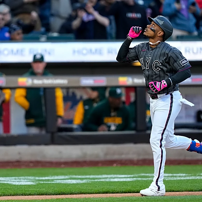 Struggling Mets place infielder Jorge Polanco on the 10-day injured list with a wrist contusion