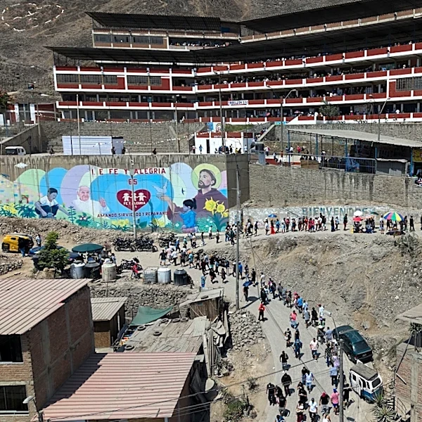 Peru’s interim president defers $3.5 billion fighter jet purchase to the next government