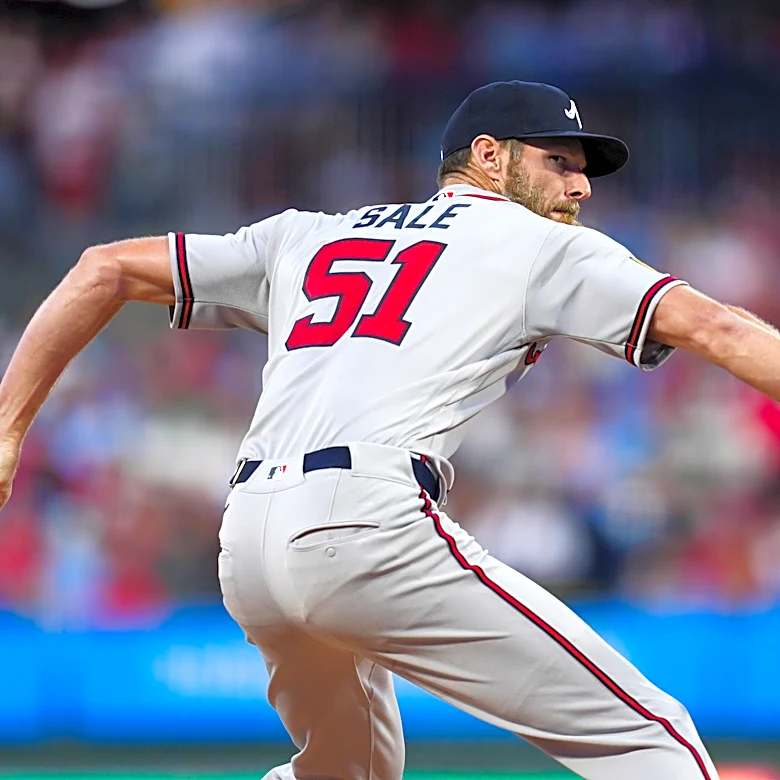 Sale pitches seven strong innings, Braves take advantage of error in win over slumping Phillies