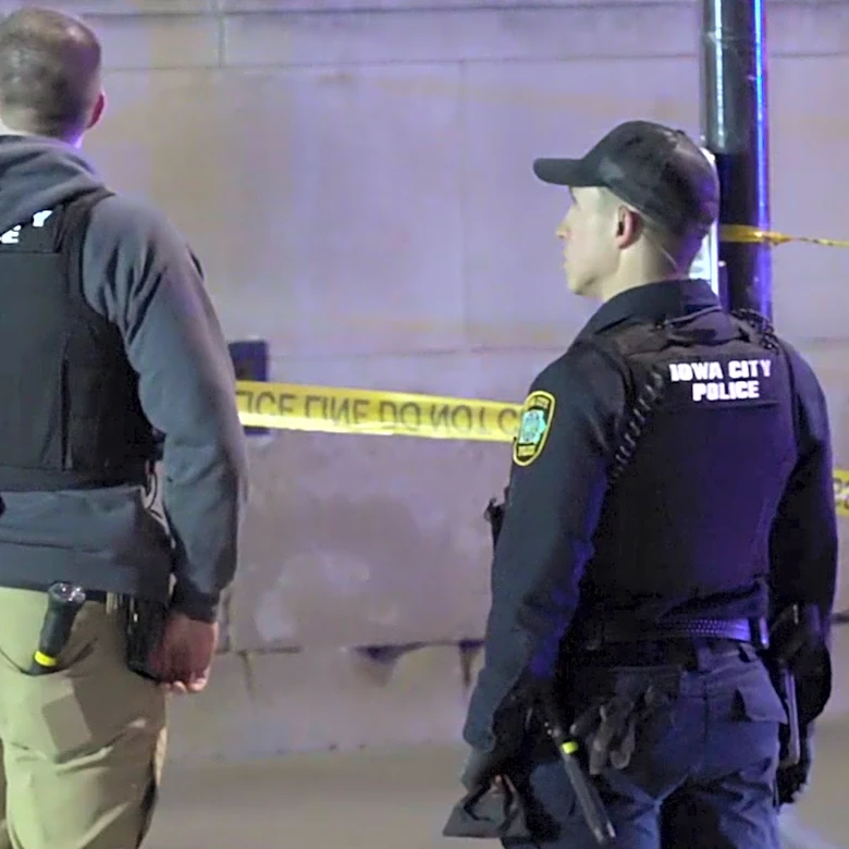 3 students, 2 others shot along nightlife district near the University of Iowa, authorities say