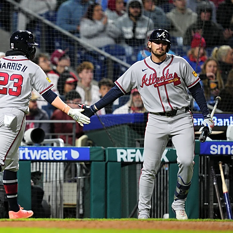 Michael Harris II leads surging Braves past slumping Phillies 4-2 for 3-game sweep
