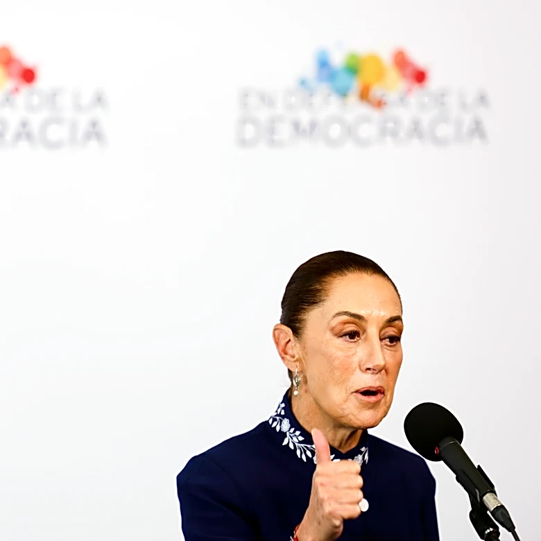 Mexico's Sheinbaum demands explanations after US Embassy officials die in Chihuahua