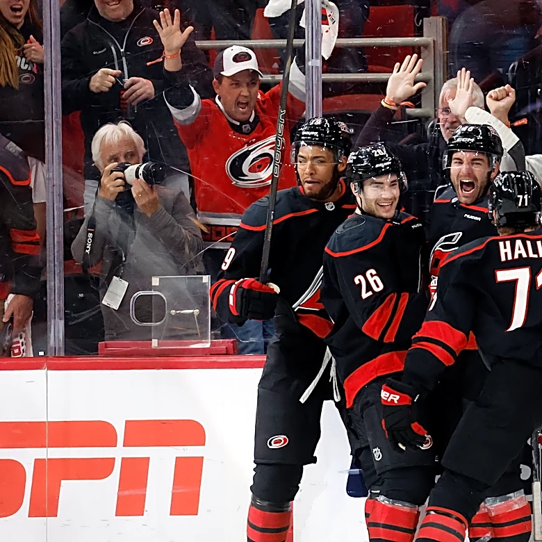 Martinook's goal lifts Hurricanes past Senators 3-2 in 2OT in NHL playoffs