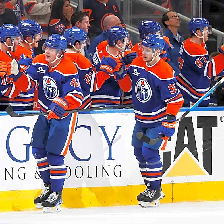 Kapanen's 2nd goal of game with 1:54 remaining lifts Oilers over Ducks 4-3 in playoff opener