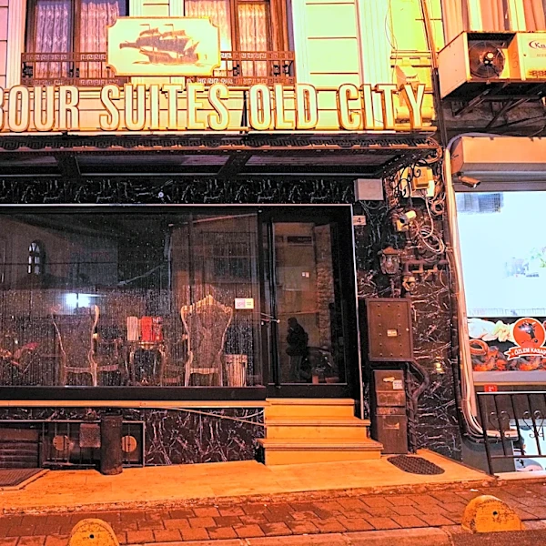 6 stand trial in Istanbul over insecticide poisoning deaths of Turkish-German family