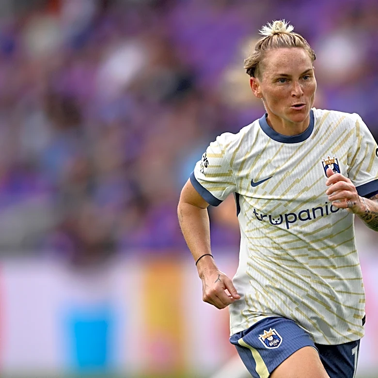 Jess Fishlock to retire at end of season, ending long career with NWSL's Seattle Reign