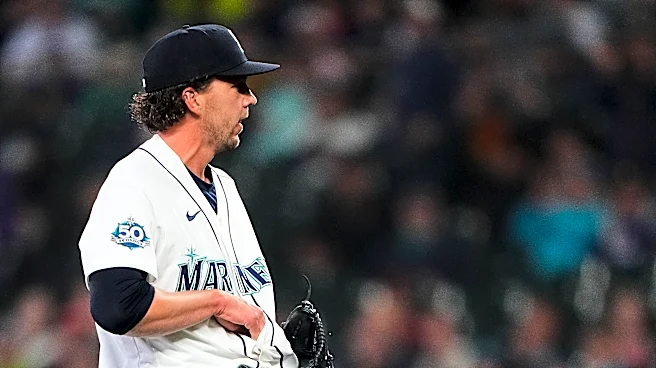 Line drive gets lodged in Mariners pitcher Logan Gilbert's jersey