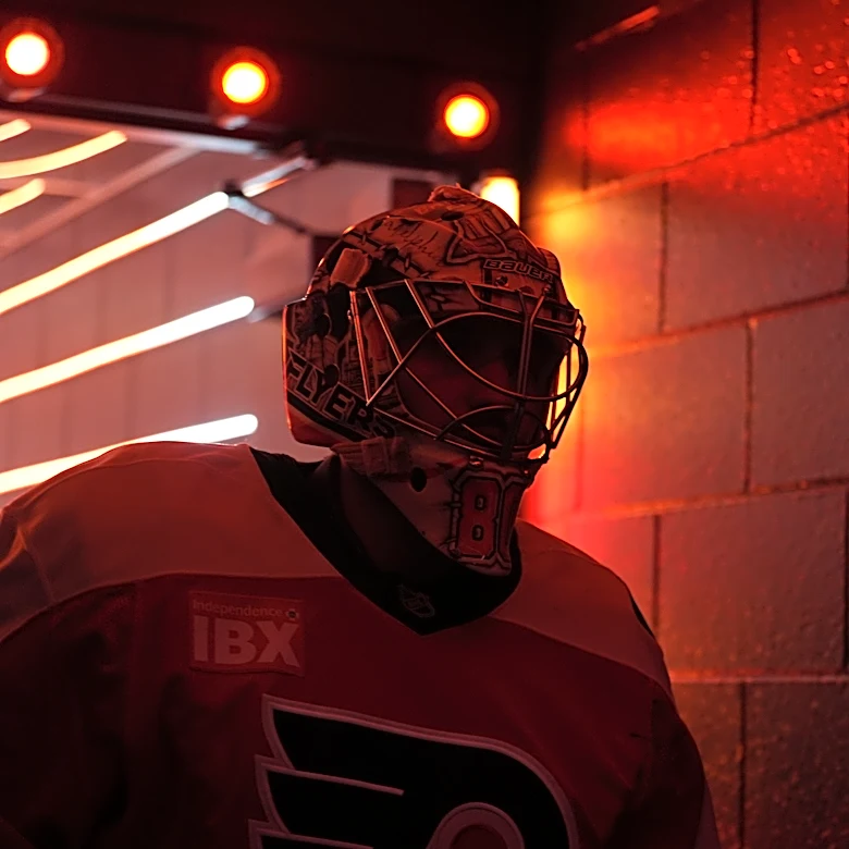 Flyers move to brink of sweep of Penguins with Game 3 win as Vladar shakes off injury in net