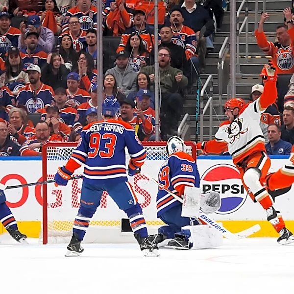 Gauthier breaks late tie as the Ducks beat the Oilers 6-4 in Game 2 to even series