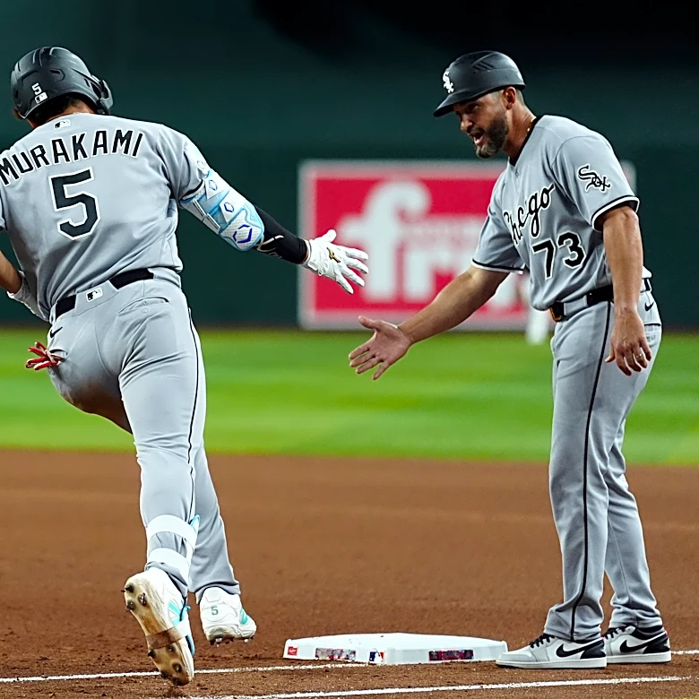 White Sox rookie Munetaka Murakami ties MLB rookie record with HR in 5th straight game
