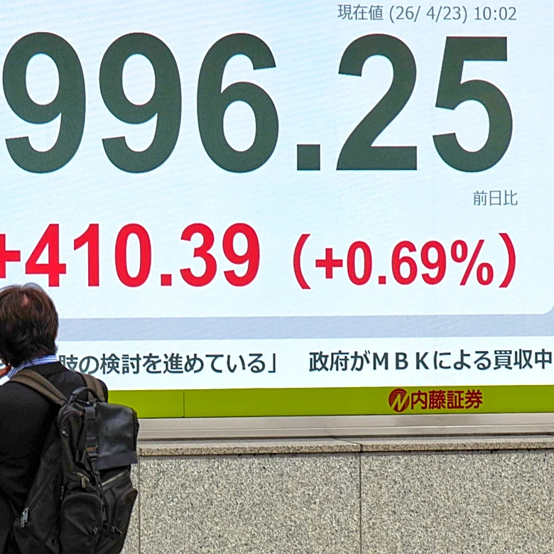 Stocks retreat and oil tops $100 despite fresh records on Wall St