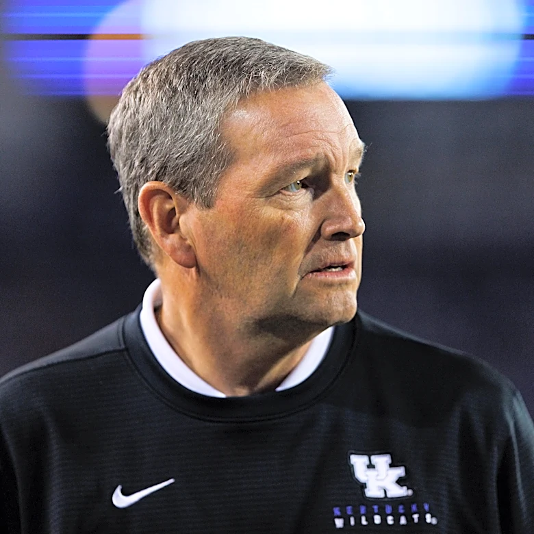 Retiring Kentucky AD Mitch Barnhart won't take new high-paying role at school