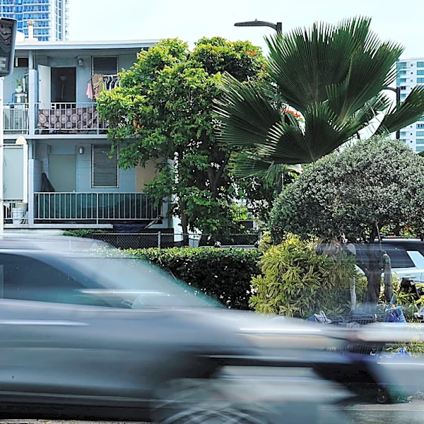 Honolulu Traffic Cams Catch Speeders. But Most Don’t Get Tickets