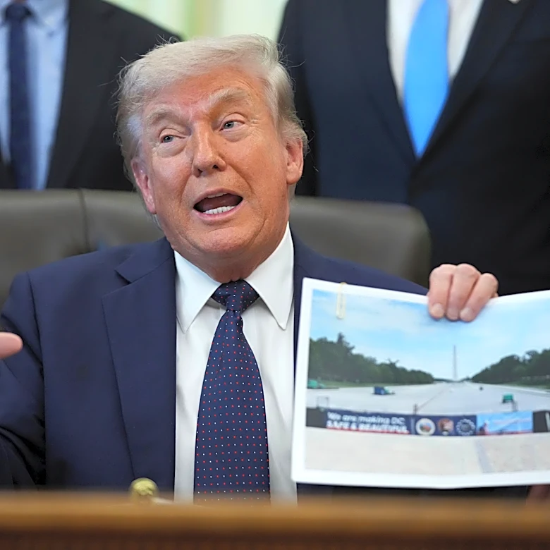 Lincoln Memorial Reflecting Pool gets a blue coating as Trump tackles renovation project