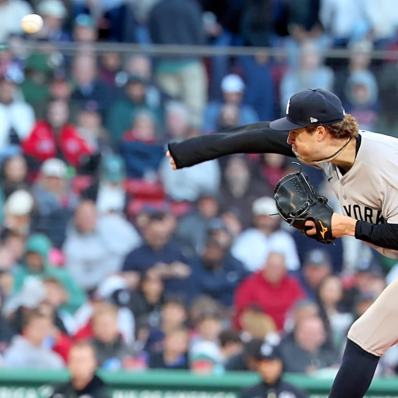 Schlitter beats Red Sox again, leads Yankees to 4-2 win for sweep that extends winning streak to 6