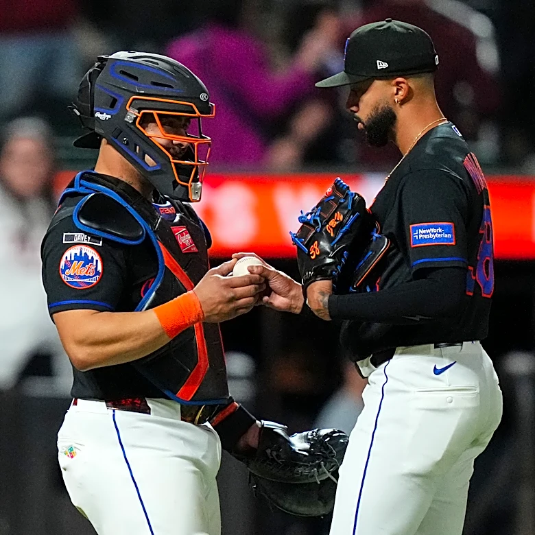 Devin Williams gets the win after the Mets' bullpen mixup
