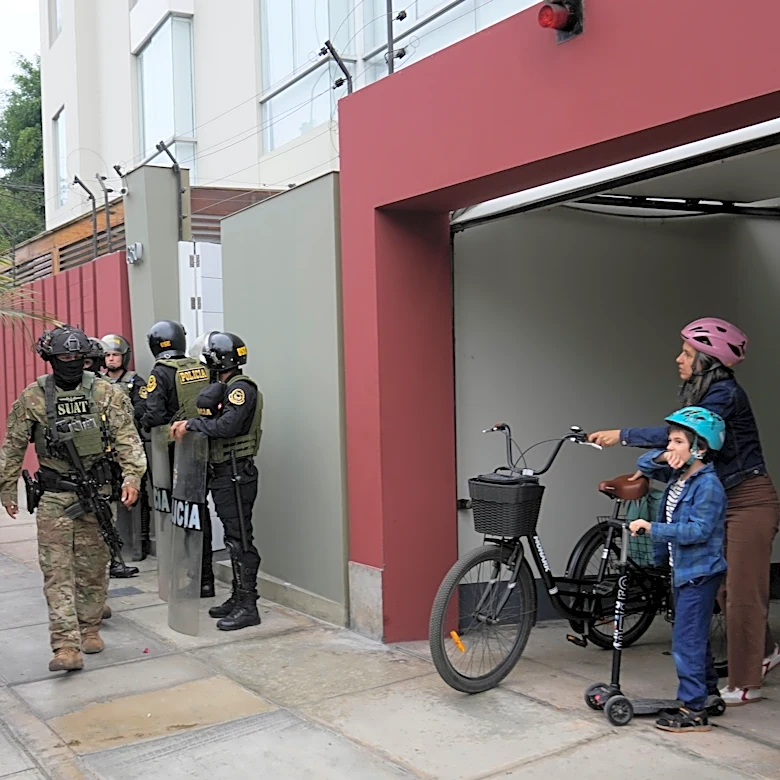 Peru police raid ex-election chief’s home as ballot shortages spark a widening probe