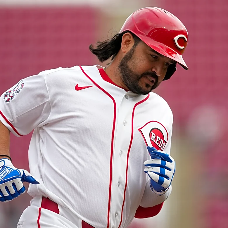 Reds place Eugenio Suárez on 10-day injured list with oblique strain
