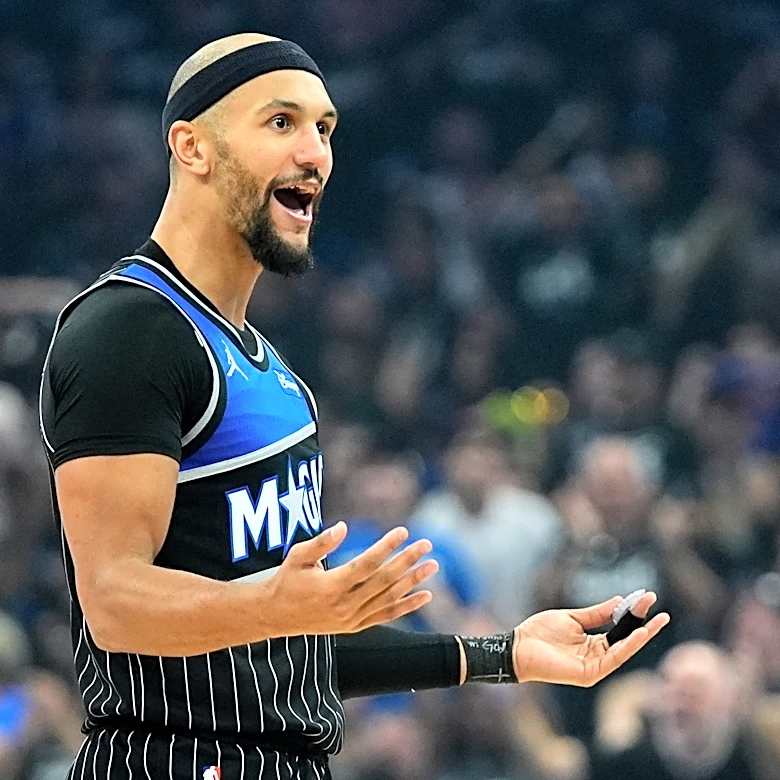 Magic, tested all season, find a way in final moments to beat Pistons for 2-1 series lead