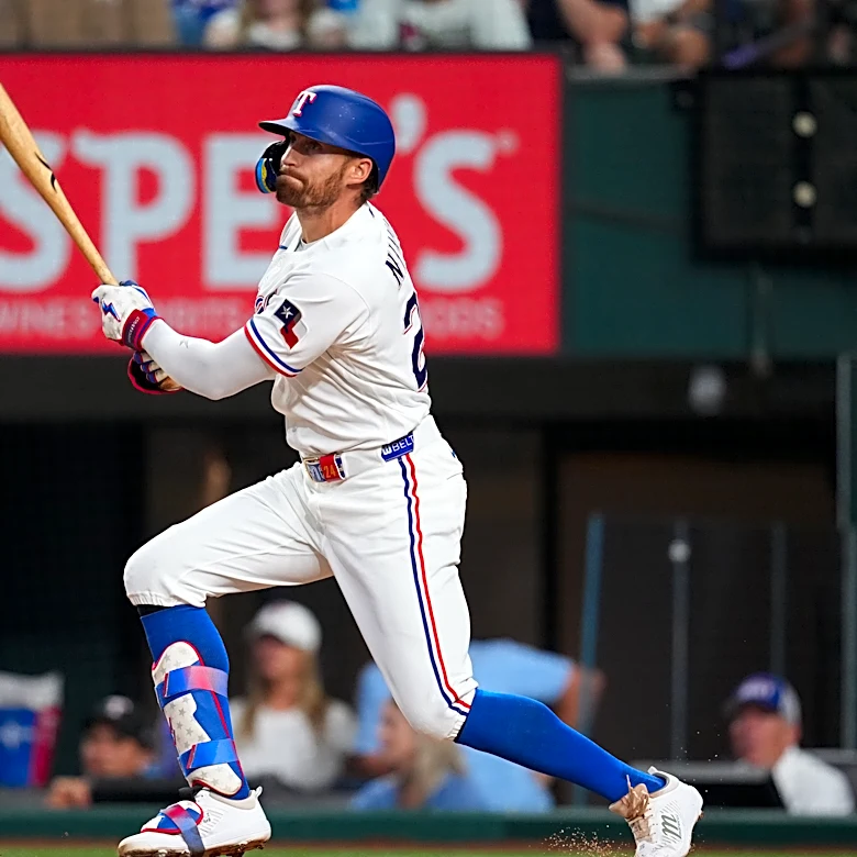 Josh Jung hits 2-run homer in 6th to push the Rangers past the Athletics, 4-3
