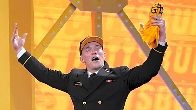 Steelers use 7 of 10 draft picks on offense as they wait for Rodgers to decide on return