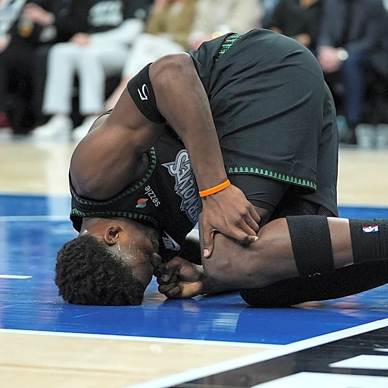 Timberwolves lose Anthony Edwards and Donte DiVincenzo to leg injuries in Game 4 against Nuggets