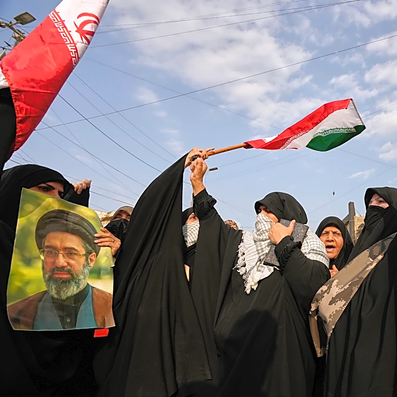 The Latest: Pakistan says US-Iran mediation moving ahead after Trump holds back envoys