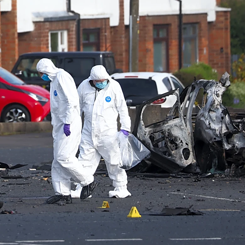 Car bomb explodes outside Northern Ireland police station