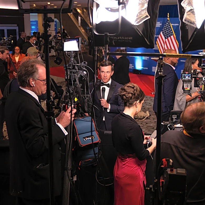 The night a big story came directly to Washington's journalists — hundreds of them