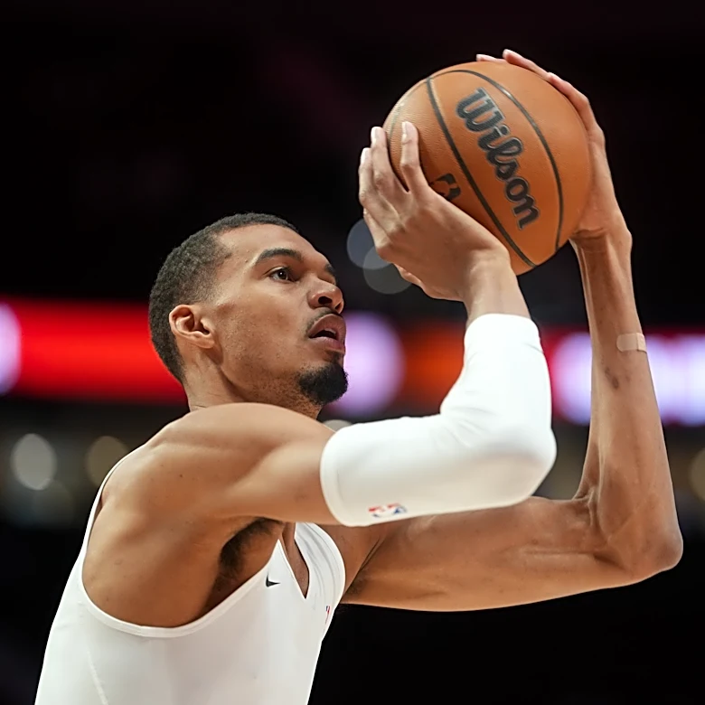 Spurs star Victor Wembanyama starts Game 4 vs. Trail Blazers after clearing concussion protocol